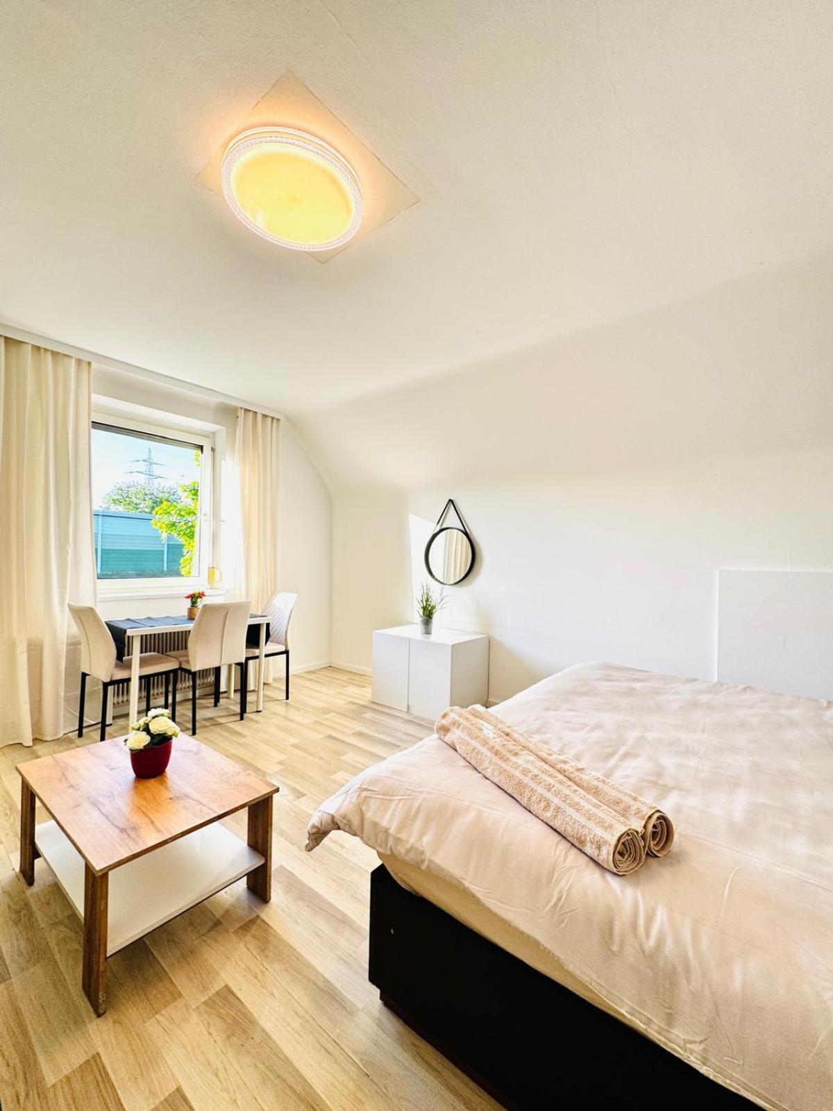 Spacious 6br Shared With Garden Near Danube For 16 Guests * Wien