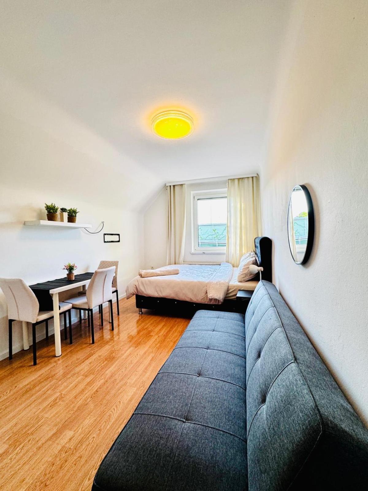 Apartment Spacious 6br Shared With Garden Near Danube For 16 Guests