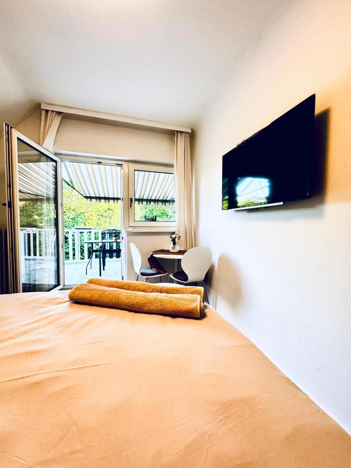 Spacious 6br Shared With Garden Near Danube For 16 Guests Apartment
