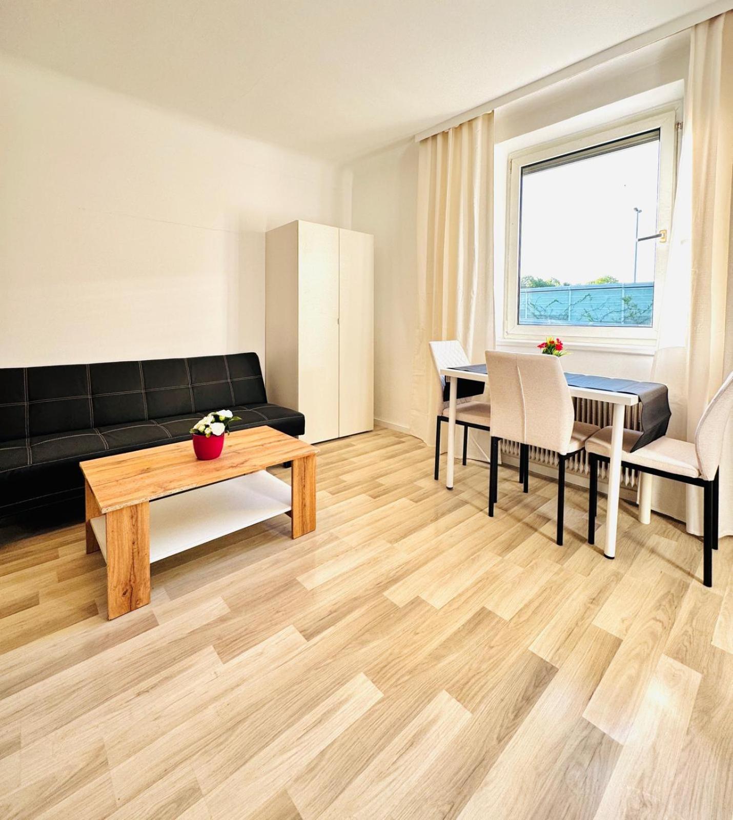 Spacious 6br Shared With Garden Near Danube For 16 Guests Apartment *